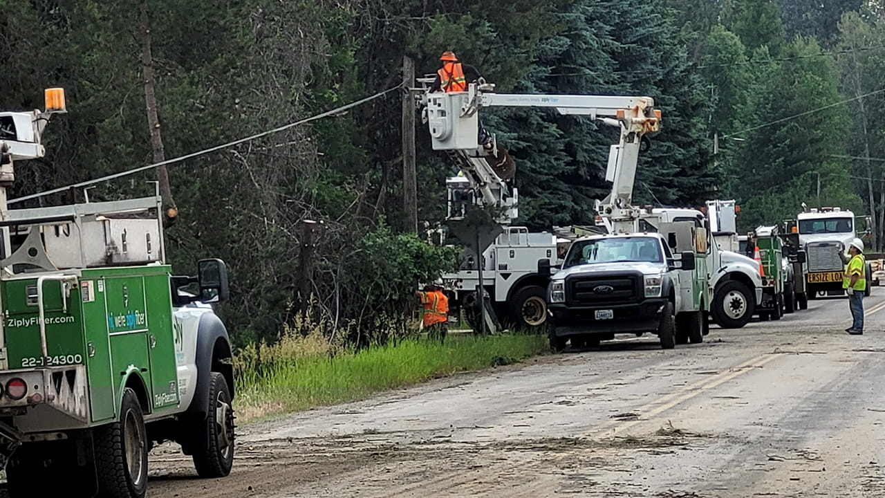 Ziply Fiber construction worker in a bucket truck 